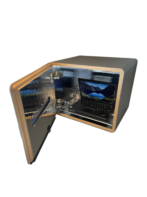 Efsen UV WallBox montado en pared, equipo compacto de desinfección UV-C para entornos profesionales.